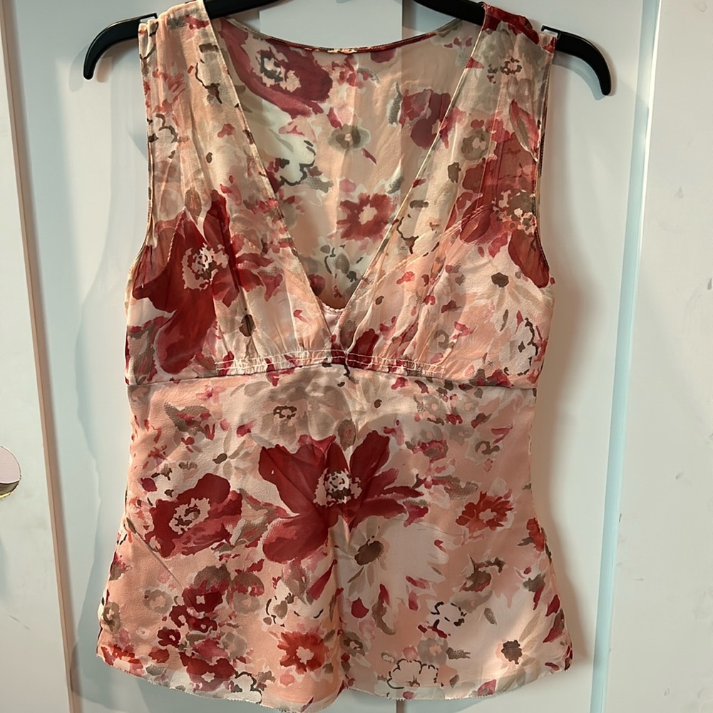 Tahari blouse